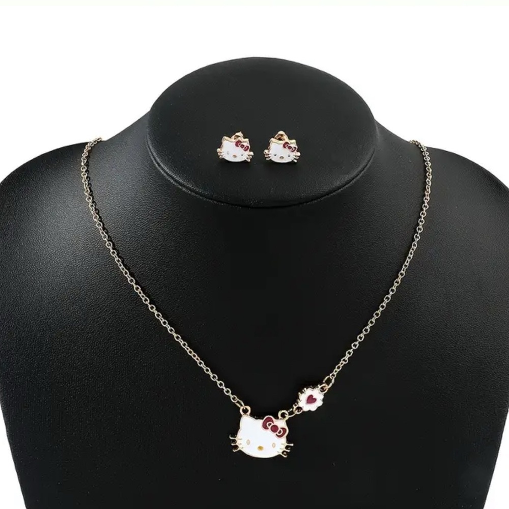 NEW 2pcs/Set Hello Kitty Pendant Necklace & Earrings